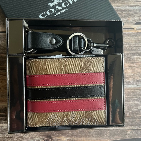 NWT Coach Signature Brown and Red Wallet and Keychain Set in Gift Box - Picture 1 of 4